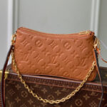 Louis Vuitton Liv Pochette M11916 M83301